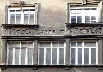3. ÁLLOMÁS - ZICHY JENŐ UTCA 32. HIMMLER JAKAB MŰASZTALOS 1927-ben készült el ez az épület, Himmler Jakab tulajdonaként, aki az 1920-as évek egyik meghatározó műbútorasztalosa volt.