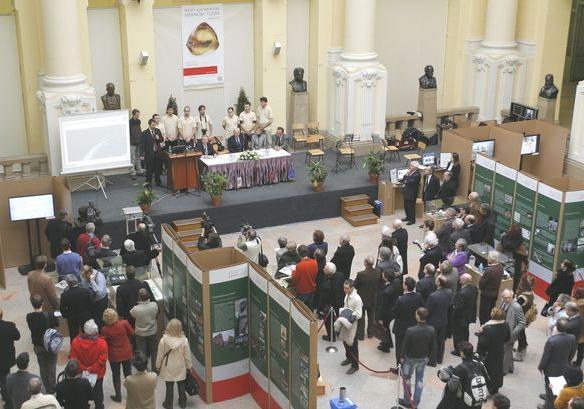 Ez a létszám jelent gondokat is és jelentős felelősséget hordoz magában. Munkájukra jelentős igény van, mind a BPMK, mind a Gépészeti Tagozat részéről is.