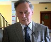 2012 Dr. Anisits Ferenc A Diesel-motorok fejlesztésében elért nemzetközi szintű kutató és alkotó tevékenységéért Dr. Anisits Ferenc 1938-ban Szolnokon született.