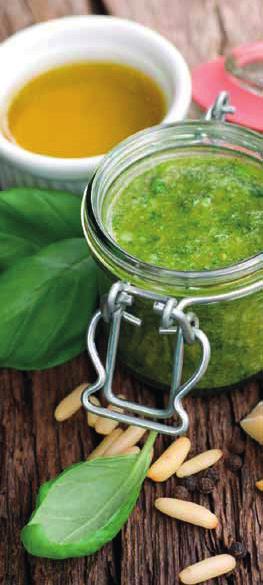 KAKUKKFŰ PESTO GENOVESE MENTA 2 szép bazsalikom levél 2 teáskanál pirított