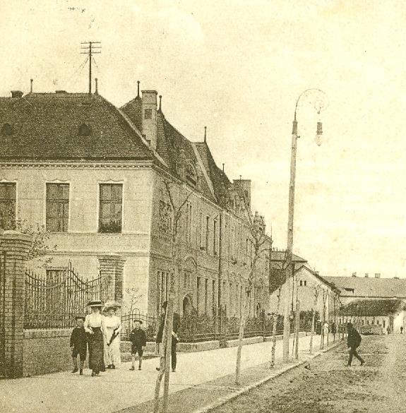 szénszorító, Lech közönséges szorító, háromágú szorító, rézgálicz, szalmiáksó, közönséges papírtekercs, Hughes festék, beszélő tartó fogóval, tartós áramú kiolvadó, nagyfeszültségű