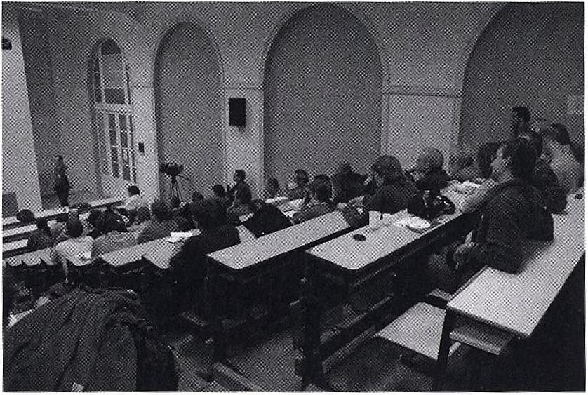 A Szepesi-Láner-barlangrendszer térképezésével kapcsolatos információk után egy nagy ugrással átléptünk a Dunántúlra, s a Ferenc-hegyi-barlangban végzett, majd a Csévi-szirteken folyó kutatásokkal,