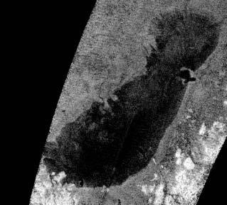 200 Meteor csillagászati évkönyv 2012 90 km Az Ontario Lacus nevû tó 2010. január 12-én a Cassini-ûrszonda radarmérései alapján.