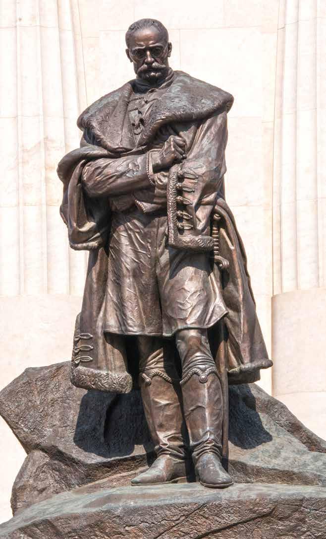 Gróf Tisza István emlékműve A Tisza István-emlékbizottság 1928 tavaszán országos gyűjtést indított gróf Tisza István, az 1918-ban meggyilkolt miniszterelnök szobrának felállítására.