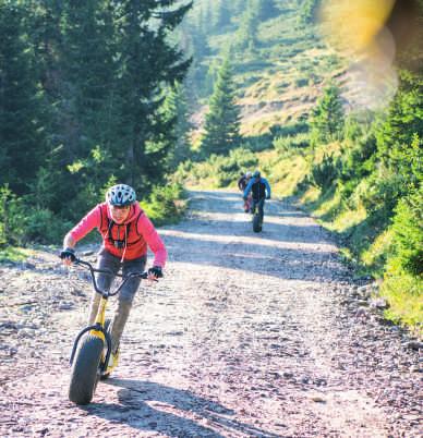 Az itt kiépített via ferrata útvonal nagyon látványos, amely arra készteti a vakmerő