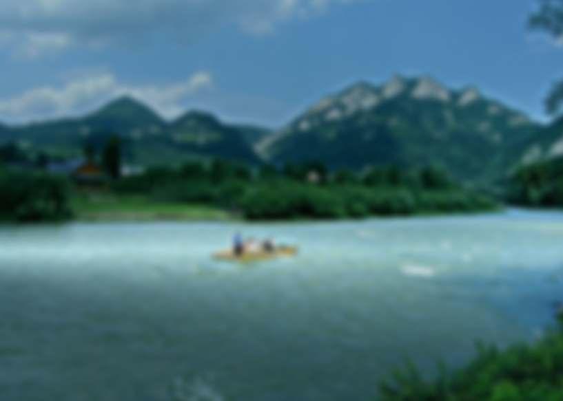 Pieniny Penzión Pltník & Camping Dunajec PIENINY 059 06 Červený Kláštor 93 Slovensko tel.: +421 52 482 26 56, +421 905 471 108, +421 915 890 937 N 49,39028 e-mail: info@penzionpltnik.
