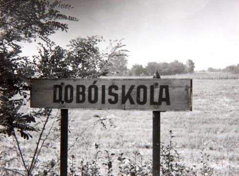 Ilyen a Kunhalom településrész is, melynek egy részét az 1980-as években új házhelyek feltöltésére