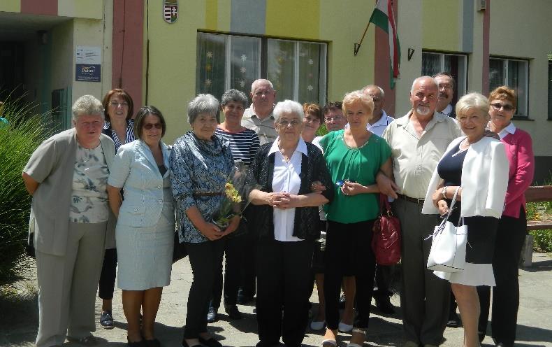 Ezért úgy döntöttek az általános iskolai ballagásukat követő 50. évben osztálytalálkozót szerveznek, amelynek időpontja 2018.06.23. volt.