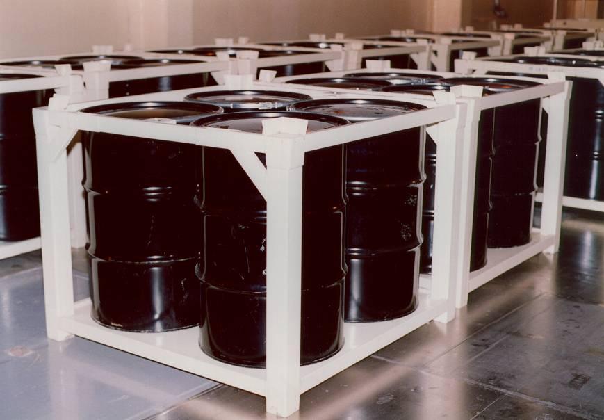 D.2.4 3. ábra Kis és közepes aktivitású hulladékok tárolása D.2.5 A Paksi Atomerőmű leszerelésénél keletkező hulladékok A nukleáris létesítmények leszerelésekor csak a Paksi Atomerőmű esetében fog nagyobb mennyiségű radioaktív hulladék keletkezni.