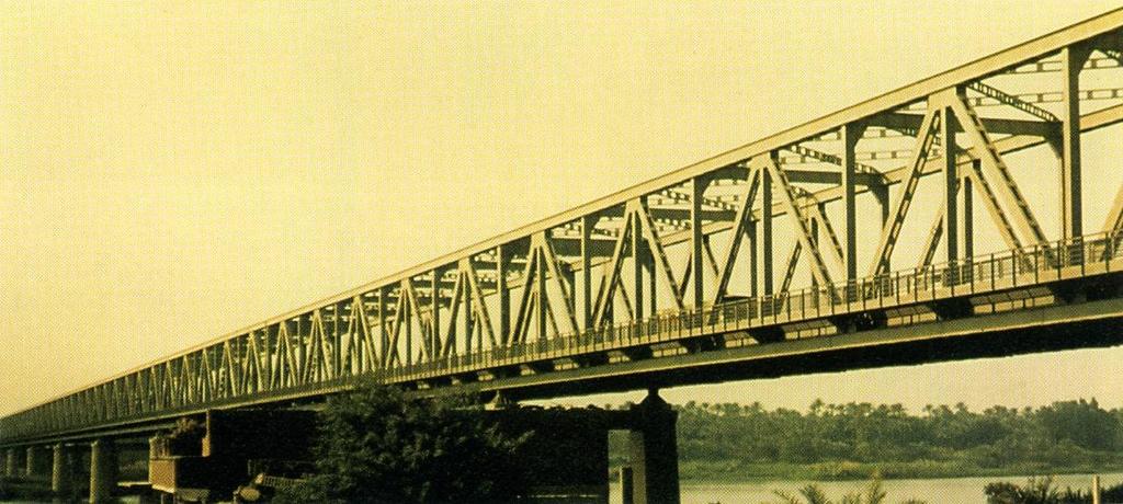 Helwan-i Nílus-híd nemzetközi viszonylatban is jelentős 1972 A pozsonyi ferdekábeles Új-híd tervezése.