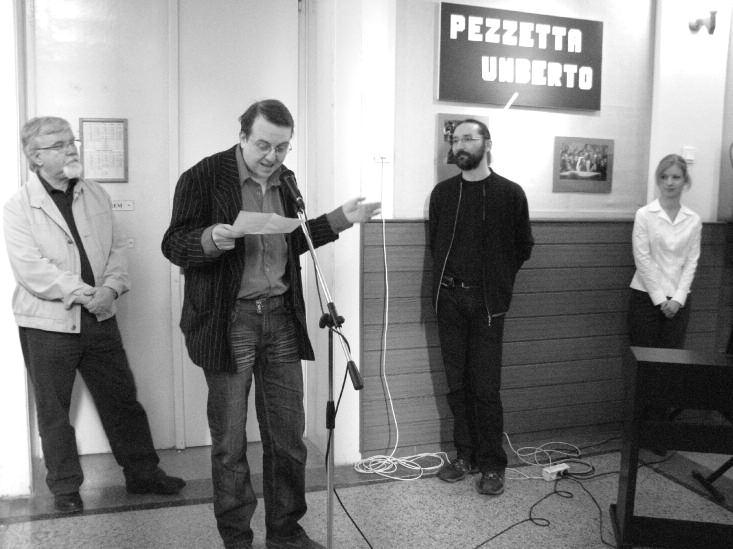 Pezzetta Umberto kiállítását Kricsár Kamill színművész nyitja meg 7. az alma Mater és a Zrínyi Miklós Gimnáziumért alapítvány kurató ri u má - nak 17. bálját idén is dr.