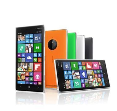 A Microsoft okostelefonjain kezdetben a Lumia Denim operációs rendszer futott az okostelefonokon, amely a Windows 8.1 rendszerhez volt hasonló.