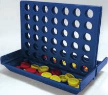 Az egyik játékosé legyen négy piros kupak, a másik játékosé négy kék. A játék célja, hogy három bábunkat vízszintesen vagy függőlegesen egy vonalba állítsuk, azaz malmot hozzunk létre.