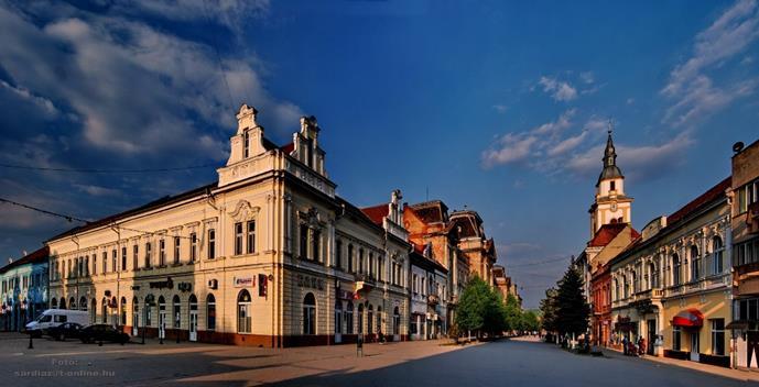 1. Nap Május 2-án a hajnali órákban indultunk el iskolánk elől.