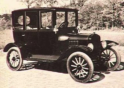 FORD T-MODELL Henry Ford közeli munkatársaként Galamb Józsefnek döntő