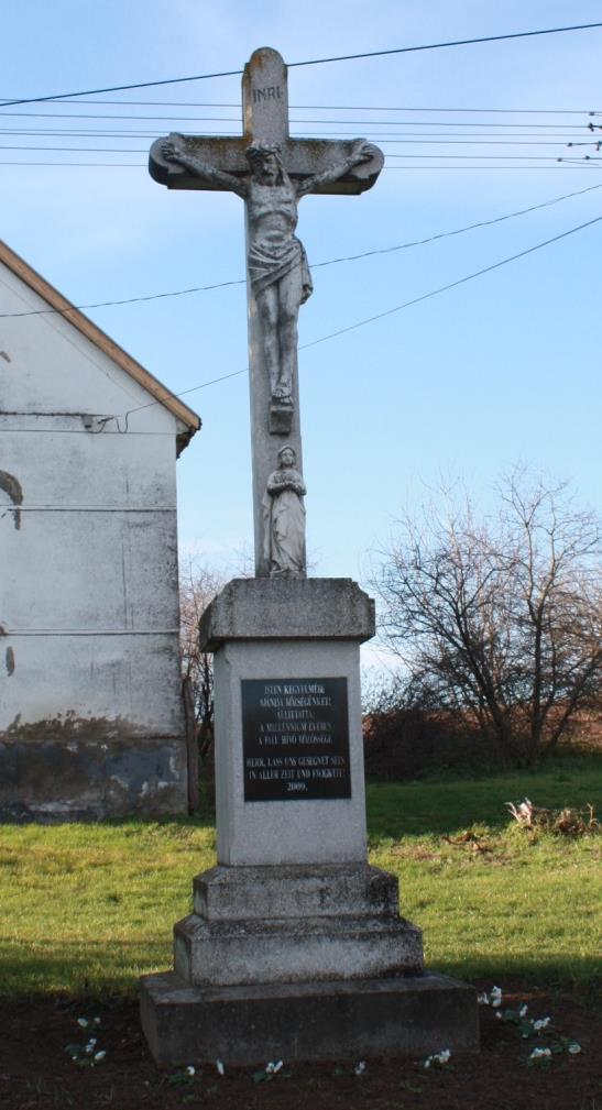 A belterületen, a temetőkön és