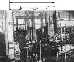 TÛZ- ÉS KÁRESETEK 0,8 m akkumulátor töltõ 5,1 m 1,1 m 0,4 m 1,1 m 1,7 m 2. sz. TARGONCA 1. sz. TARGONCA kerekeken gördülõ kocsi magas tárolópolc 3. ábra.