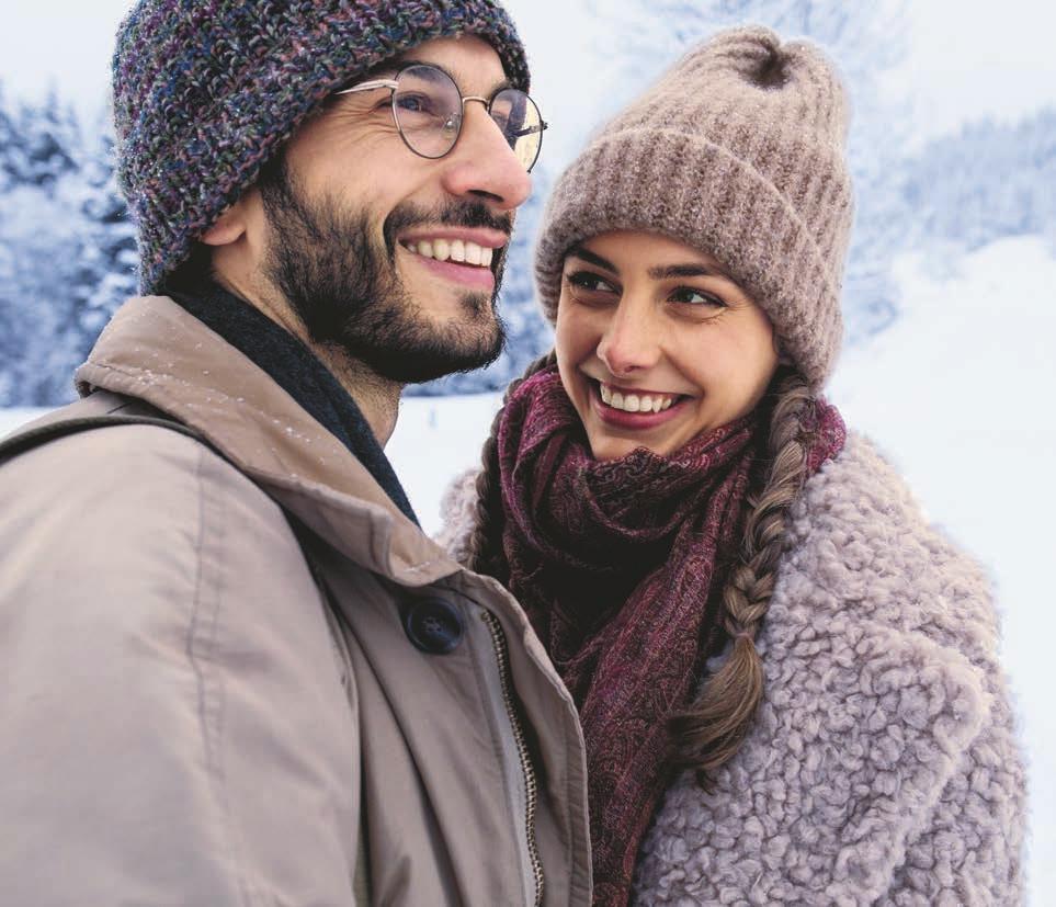 DECEMBER KÜSZÖBÉN GONDOLATAINK MÁR A KARÁCSONYI KÉSZÜLŐDÉS KÖRÜL FOROGNAK.