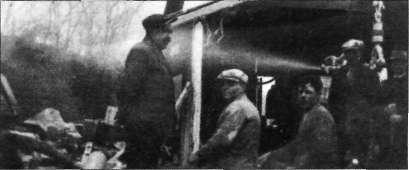 kúton (1938). A bükkszéki kis olajmezőt 1937-ben fedezték fel a magyar kincstári kutatások során Dr.