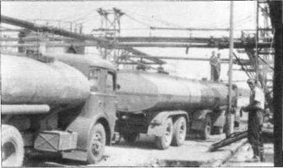 ) A nyírbogdányi finomítóból és a Tiszaújvárosban épített (3 millió tonna/év kapacitású) kőolaj-finomítóból lett a Tiszai Kőolajipari Vállalat.