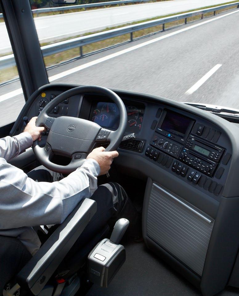 A sebességváltó szoftvert és a hátsó tengelyt távolsági autóbuszos használatra optimalizáltuk. A végeredmény: egy kényelmes, halk és ösztönző munkanap. A remek kilátás javítja a vezetésbiztonságot.