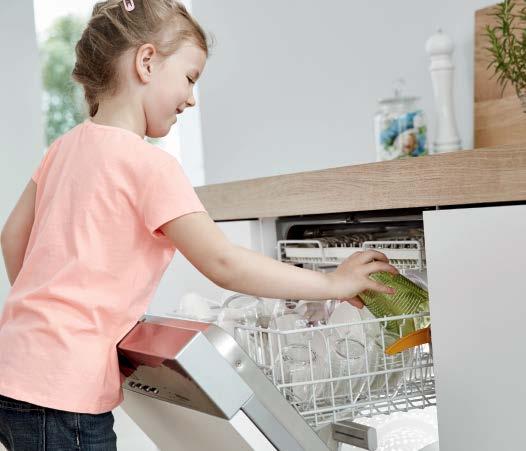 Tökéletes tisztítási eredmények A mosogatógépeink tökéletes tisztítási eredményének biztosítása érdekében rendszeresen ellenőrizzük a mosogatás eredményét.