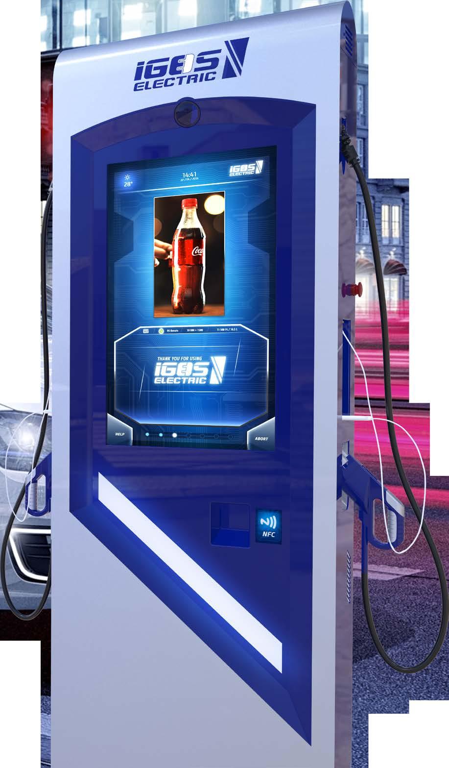 Töltőoszlopunk már egyszerre két elektromos jármű és egy kisebb elektromos eszköz töltésére képes, legyen az villanyrobogó, villanykerékpár, vagy akár elektromos kerekesszék.