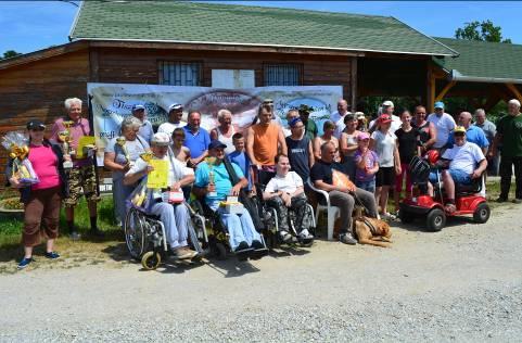 Tiszadorogmai csoportunk szervezésében egy egész napos programon vettünk részt ahová hivatalosak voltak a környező településen működő csoportok egyesületi tagjaink is.
