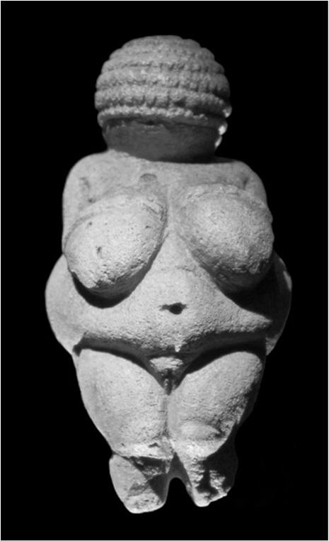 b) Az alábbi alkotás szintén Vénusz szobor, de nevét a régészek tiszteletből adták,