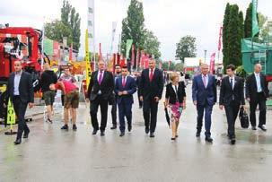 Sejem so si med številnimi pomembnimi in znanimi obiskovalci ogledali tudi dosedanji kmetijski minister in predsednik DZ Dejan Židan, makedonski kmetijski minister Ljupčo Nikolovski, predsednik