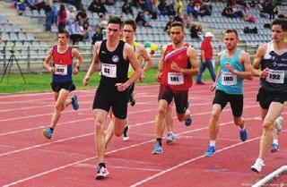 Po prvih dveh tekmah na minuti srečanja in prišle do hitrega vodstva, Slovaškem maja, kjer so slovenske reprezentantke zabeležile na uvodni tekmi remi in 1:1 kar je bil tudi izid polčasa.