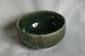 Kőagyag (Stoneware) Kőagyag zöldes-szürkés árnyalatú anyaga: szeladonit kemény, kis porozitású
