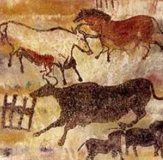 ) Az írások legkorábbi előzményei az őskori barlangfestményekhez köthetők, amikor az ember a gondolatait olyan időjárástól védett helyek felületeire rajzolta, festette, vagy véste, hogy azok még ma