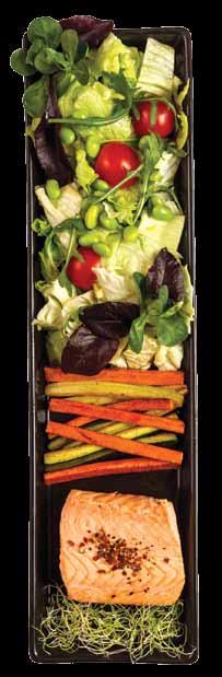 Kurin Párolt lazac, kevert saláta, paradicsom, grillezett sárgarépa