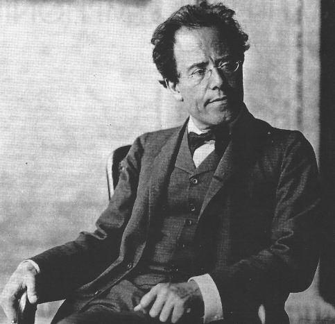 Rockenbauer Zoltán: FEHÉREK KÖZT EGY KÖZÉP-EURÓPAI: GUSTAV MAHLER* Megjelent: Rockenbauer Zoltán: Kotta és paletta Művek, művészek, múzsák Corvina Európai Utas, 2001 Emlékszik-e valaki Ő. J.