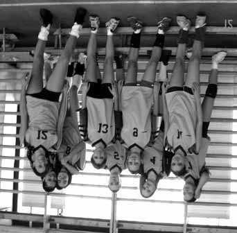 2004.02.21. Megyei Sakk csapat Diákolimpia 1. hely: Leány csapat: Szoboszlai Kitti 12.d. Orosz Anikó 10.c. Rábai Valéria 7.d. 2. hely: Fiú csapat: Ravasz László 11.a Greksza Balázs 9.