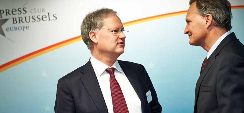 Ötödik évébe ért az Európai Antibiotikum Nap Robert-Jan Smits, a Kutatási Főigazgatóság főigazgatója és dr.