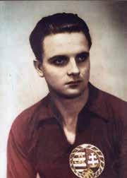 Bajnokok DEÁK FERENCRE EMLÉKEZÜNK Múltidéző Húsz éve, 8. április 8-án 6 éves korában hunyt el minden idők egyik legnagyszerűbb góllövője, Deák Bamba Ferenc.
