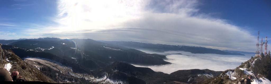 Vezetés, felkészítés 7 MAN VERSUS MOUNTAIN Panoráma a Trebevićről A szebb napokat látott olimpiai falu Magyarok a csúcson 2018.