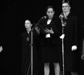 25. november 9 Természetesen visszavárjuk Önöket oktatóként, barátként vagy akár további tanulásra. Kedves volt diákok!