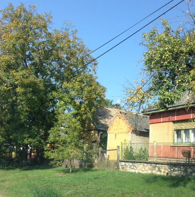 beépítési mód a tulajdonosok anyagi helyzetéről és életmódjáról is árulkodik.