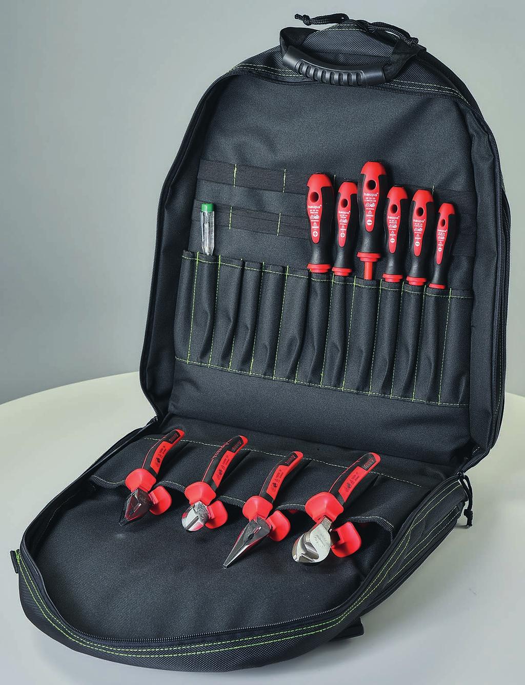 Cikkszám 221277 11 részes, 440 x 500 x 220 mm BackpackPro Basic 1000 V Szerszámtartó hátizsák a professzionális felhasználók részére, 3 részes, az aljáig lenyitható önálló rekeszekkel; elöl