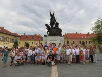 A Dobó téren 1907 óta áll az a szoborcsoport, amely Stróbl Alajos alkotása