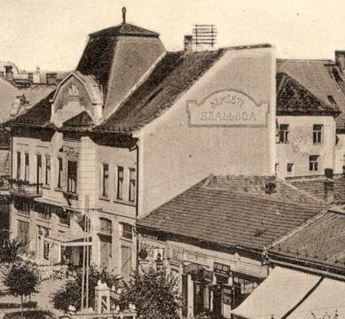 Az acélcső tetőtartó irány áthaladt a korabeli