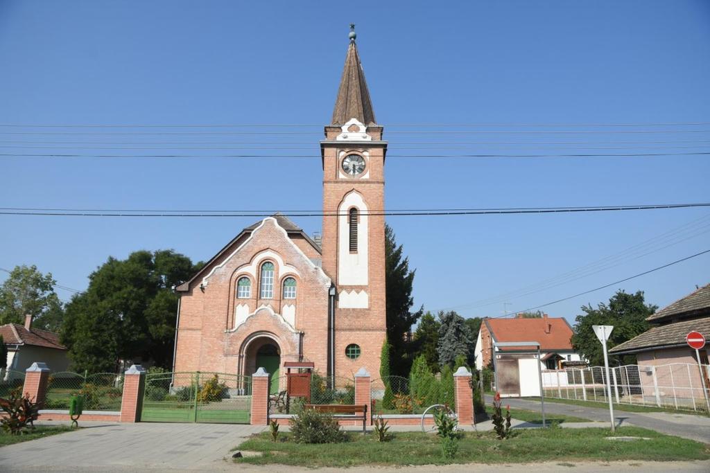 Sorszám: 7. A védendő objektum megnevezése: Református templom Vizsgálat ideje: 2002. augusztus hó Címe: Szent Erzsébet u. 150/b. Helyrajzi szám: 2578.