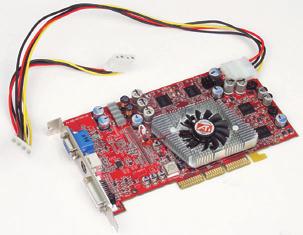 ATI RADEON 9800 PRO ÉS NVIDIA GEFORCE FX 5200 HARDVER Egyszer fent, egyszer lent A sors fintora, hogy az e havi, friss grafikus chipkészleteket bemutató tesztünkben az Ati új zászlóshajója, a Radeon
