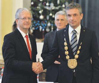 A testületi ülésen Keszegh Béla polgármester bejelentette: Varga Tamást és Ondrej Gajdáčot választotta alpolgármestereknek. Ez utóbbi részmunkaidőben tölti be a tisztséget.