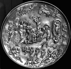 Tanulmányok 3. kép. Parabiagói ezüsttál. Középen Magna Mater és Attis oroszlánfogaton érkezik táncoló Curesektől körülvéve. Előttük Aión zodiacusban áll.