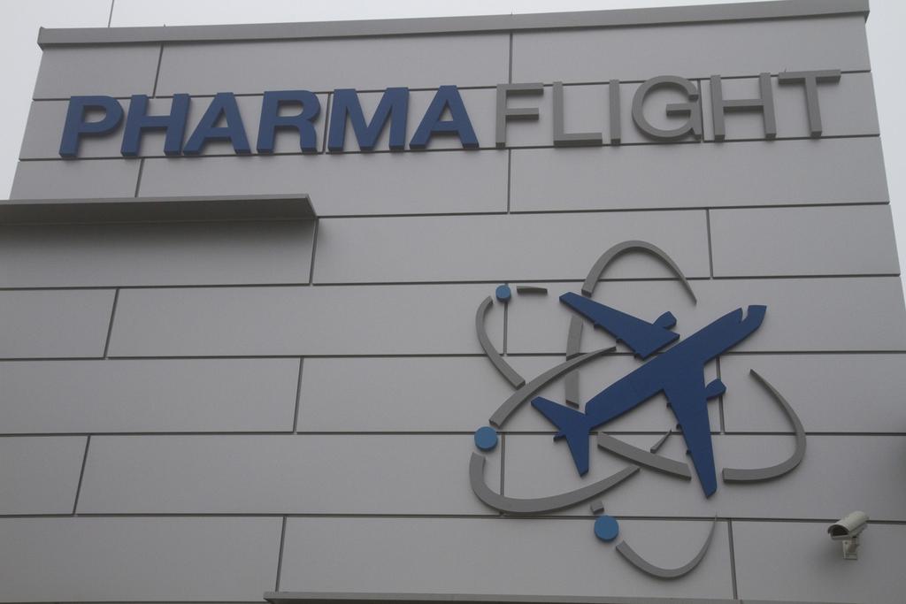 A világon egyedülálló kutató-képző központ átadták a Pharma-Flight kutató-képző központot Debrecenben 2015. december 11-én.