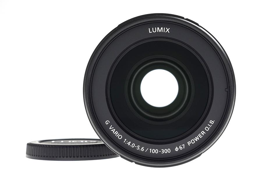 Mint a legtöbb m4/3-os objektívnek, úgy a LUMIX G VARIO 100-300 mm F4.05.6 II POWER O.I.S.-nek is elektronikus összeköttetésben áll a fókuszgyűrűje a lencsetagokat mozgató motorral.